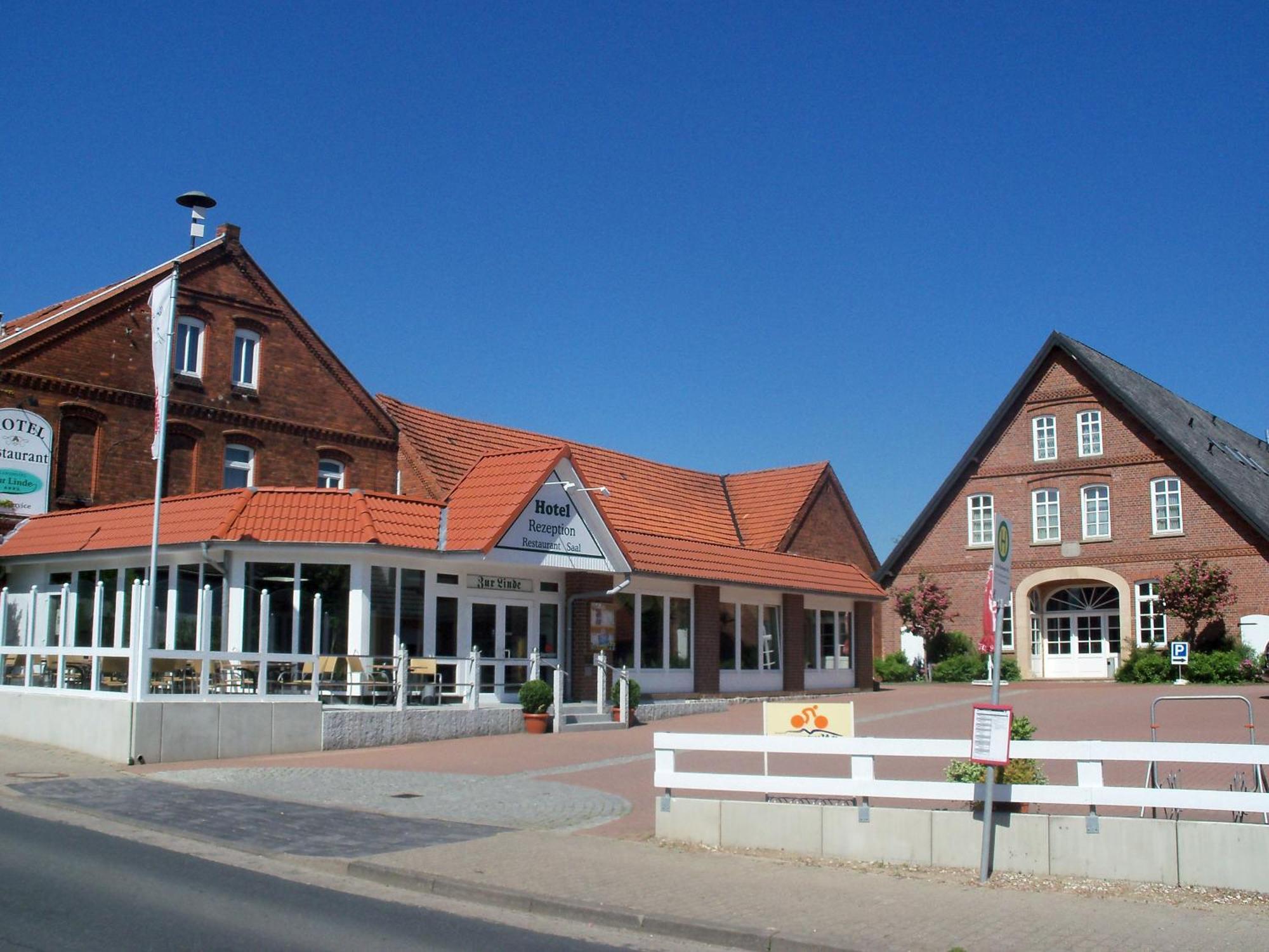 Landhotel Zur Linde Verden an der Aller Buitenkant foto